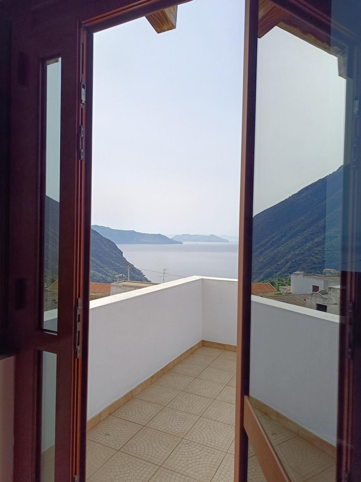 L' Appartamentino Лени Экстерьер фото